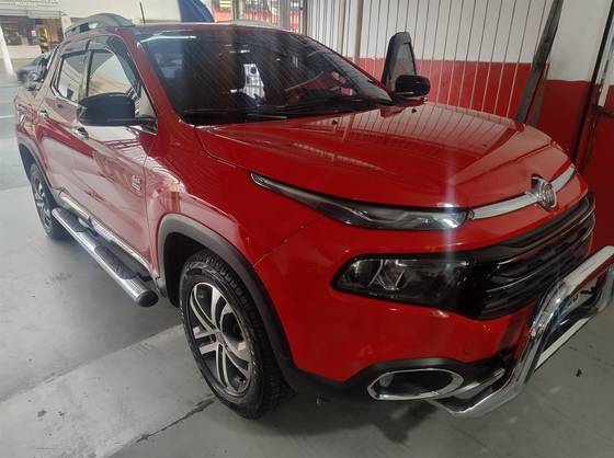 FIAT TORO 2.0 16V TURBO DIESEL VOLCANO 4WD AT9 FIAT TORO 2.0 16V TURBO DIESEL VOLCANO 4WD AT9